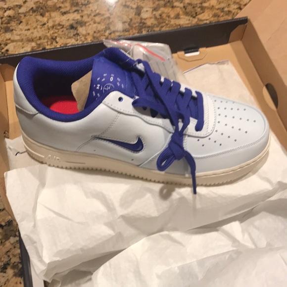 NIKE
AIR FORCE 1 '07 JEWEL PREMIUM - Picture 5 of 6